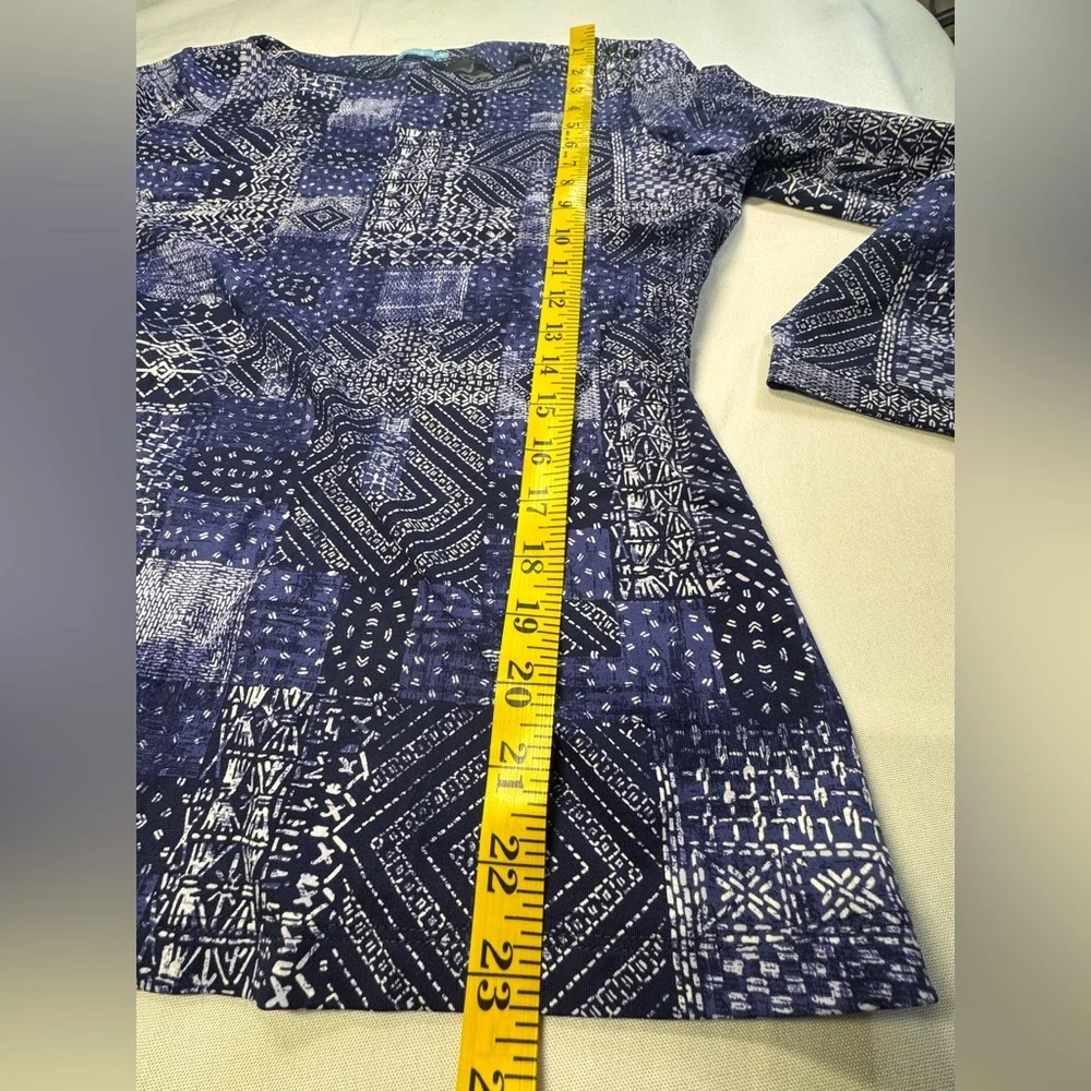 J. McLaughlin Navy Patchwork Print 3/4 Sleeve Top- Medium - Picture 7 of 7